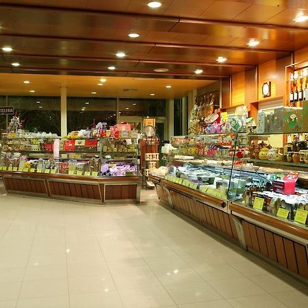 المنسى Hotel Los Rosales المظهر الخارجي الصورة