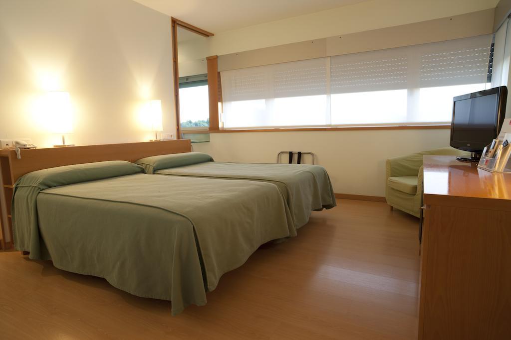 المنسى Hotel Los Rosales الغرفة الصورة